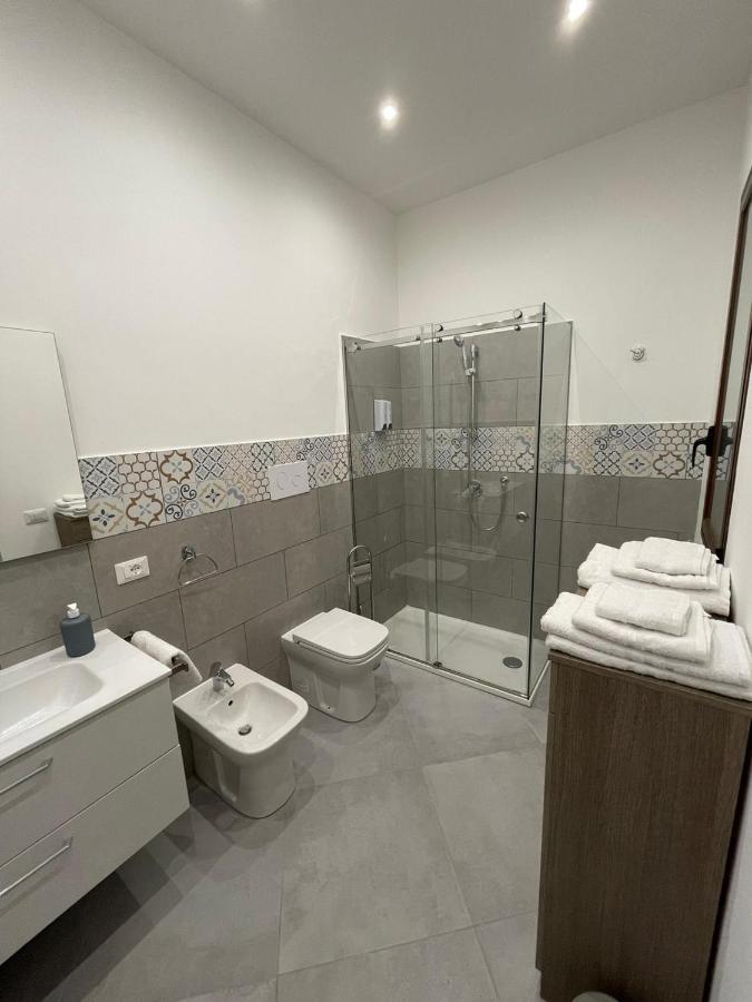 Baron'S Suites Палермо Екстериор снимка