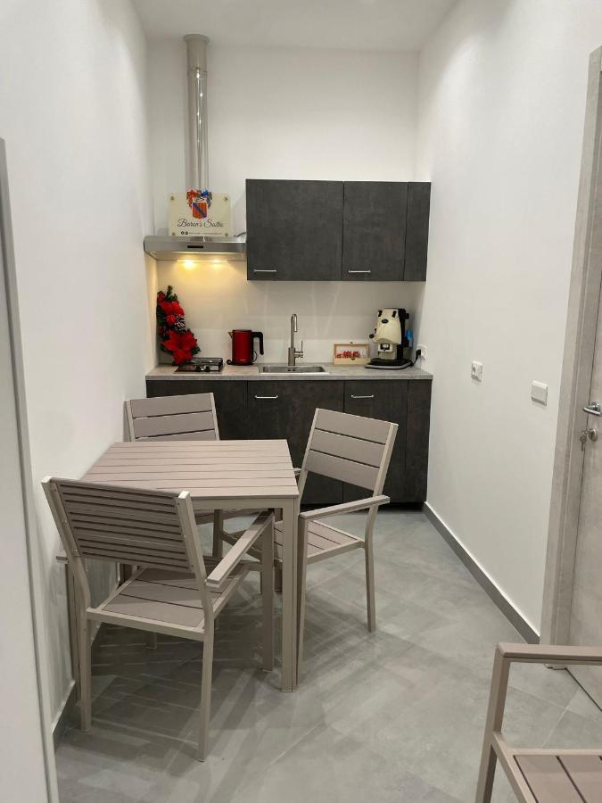 Baron'S Suites Палермо Екстериор снимка