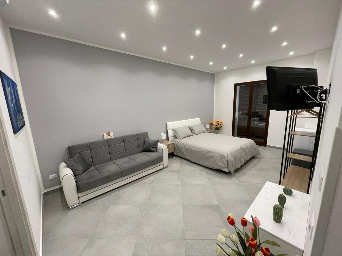 Baron'S Suites Палермо Екстериор снимка